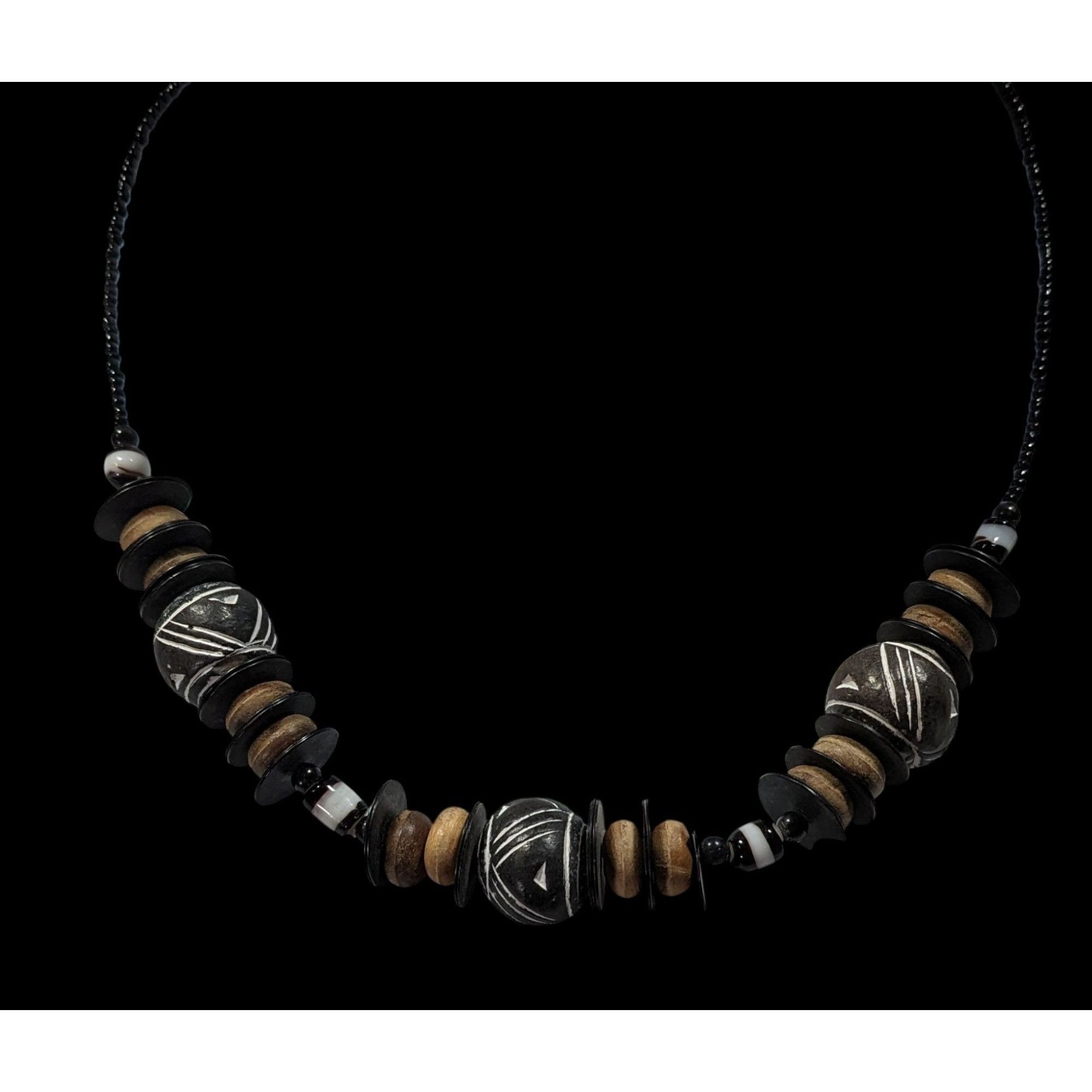 Other Chunky Rustic Tribal Black And Tan Beaded Necklace Size ONE SIZE - 3 Thumbnail