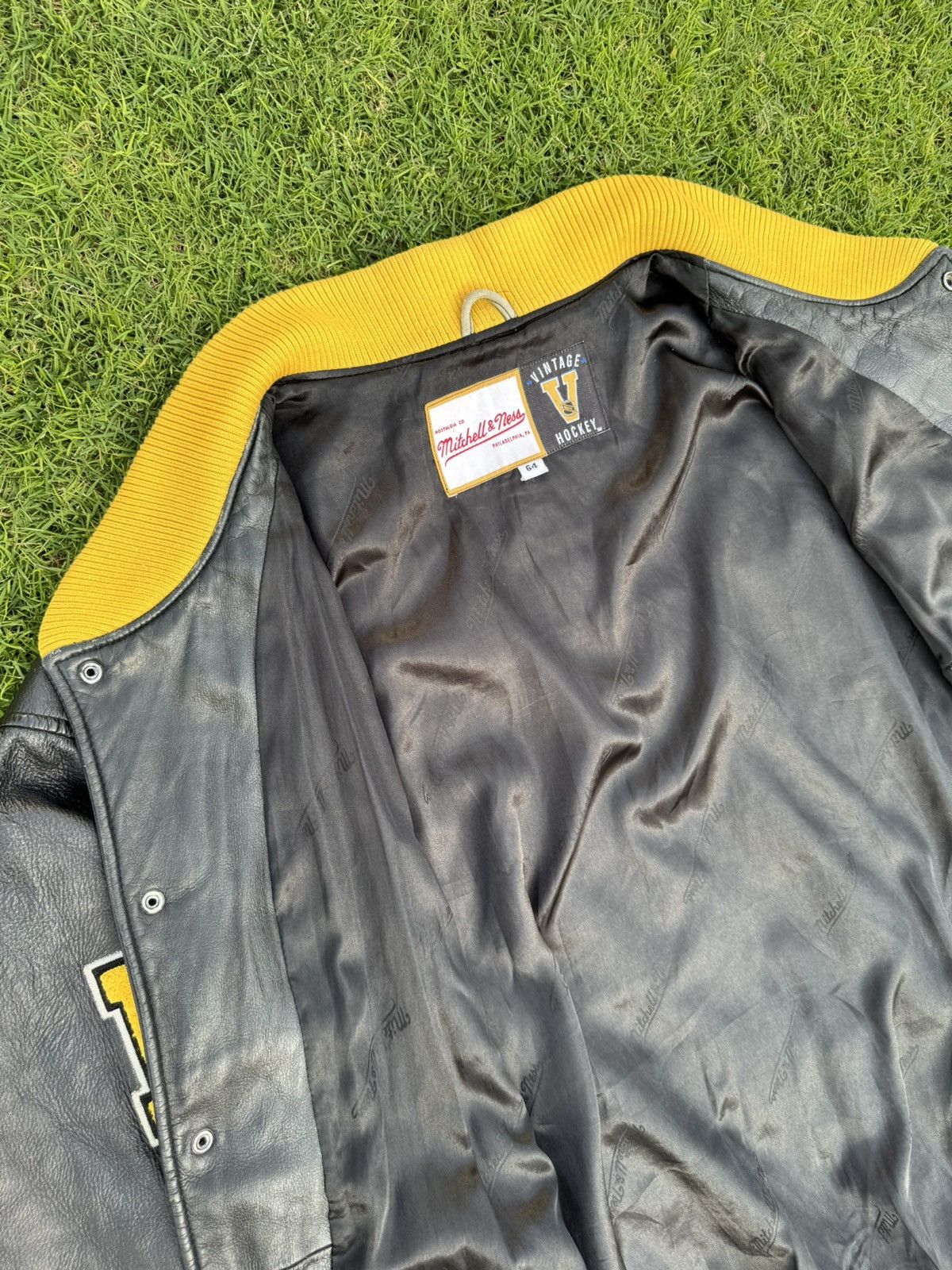 Mitchell & Ness vintage Mitchell & Ness Boston Bruins NHL 1939 Size US XXL / EU 58 / 5 - 18 Thumbnail