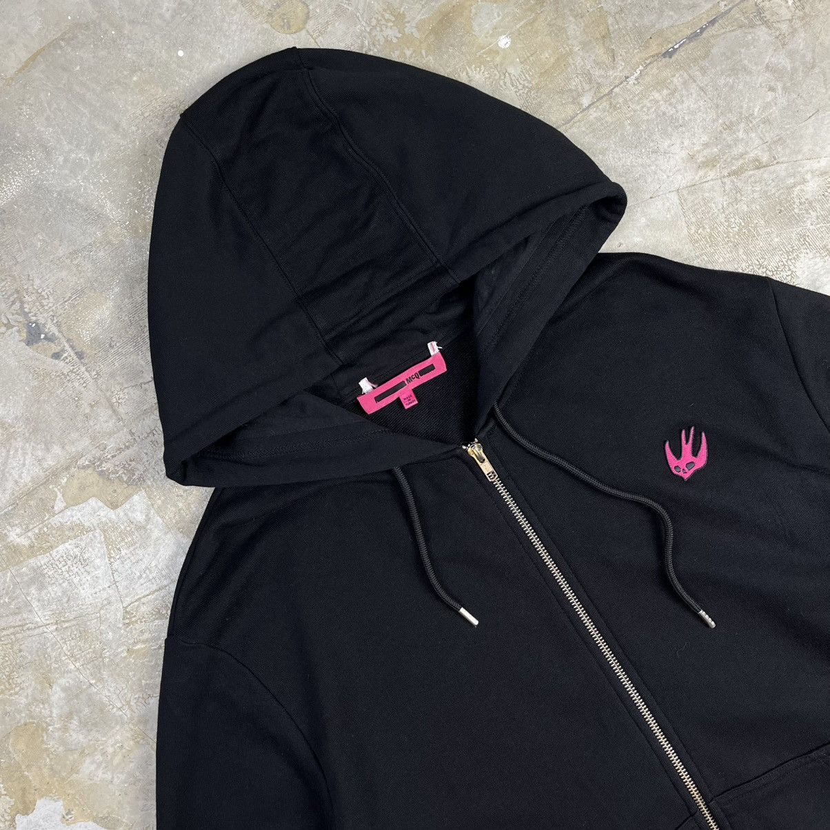 McQ Alexander McQueen McQ by Alexander McQueen Pink Swallow Embroidery Hoodie Size US XL / EU 56 / 4 - 3 Thumbnail
