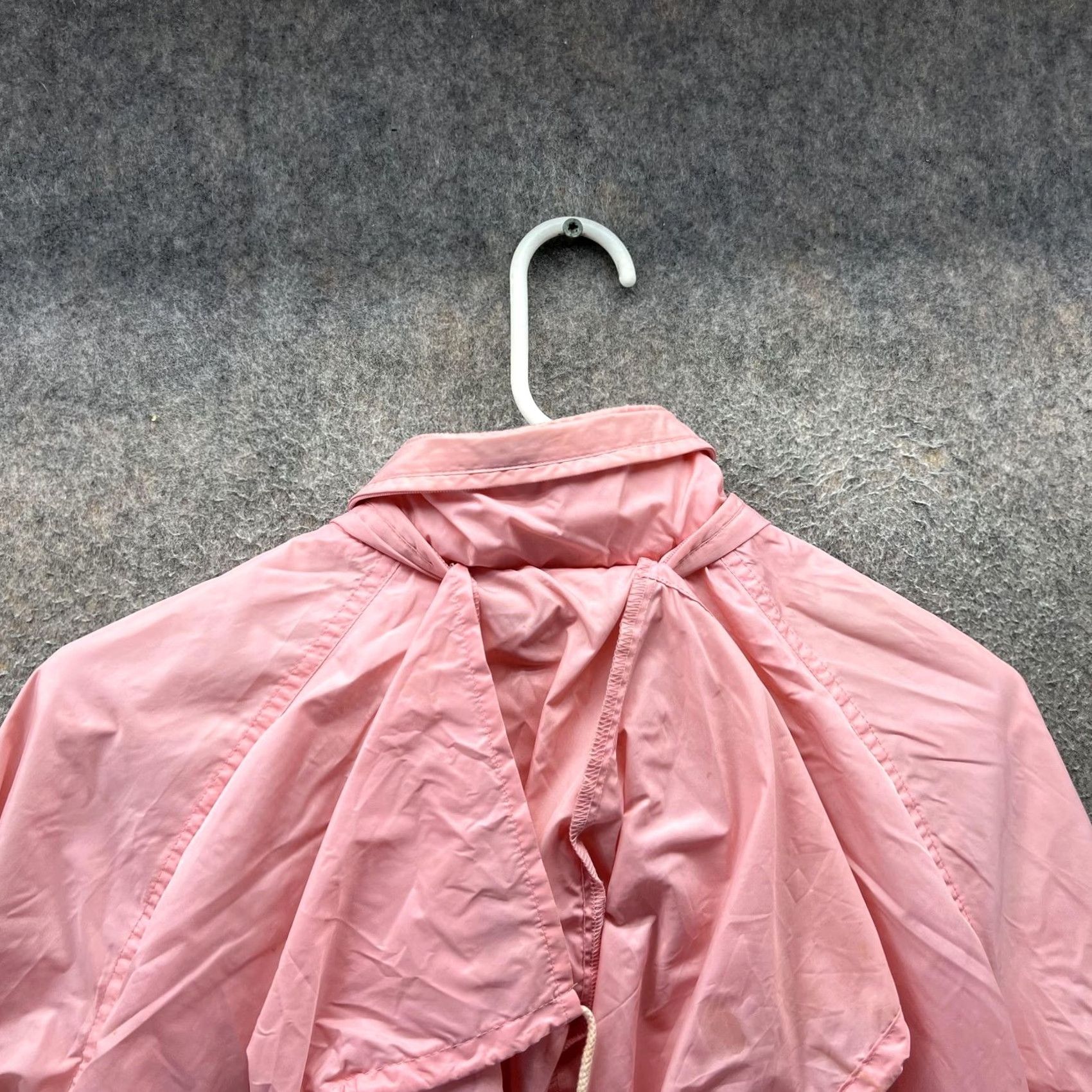 Vintage VINTAGE Woolrich Jacket Womens Large Pink Lightweight Hooded Windbreaker 90s Size L / US 10 / IT 46 - 3 Thumbnail