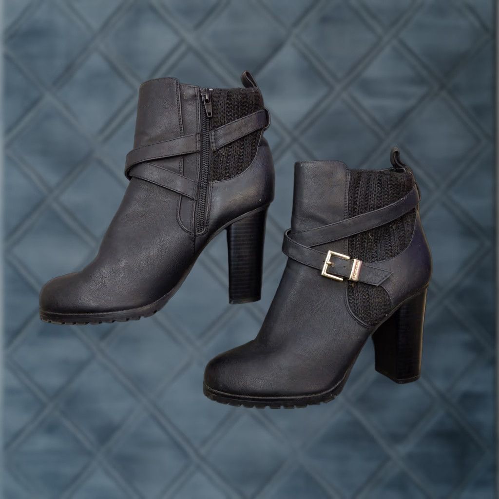 Juicy Couture Juicy Couture Boots Womens Size 9 Black Ankle Knit Buckle Zip Block Heel Booties Size US 9 / IT 39 - 1 Thumbnail