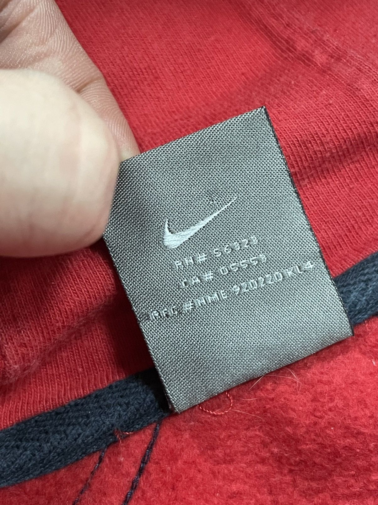 Nike Vintage Nike Center Logo Red Hoodie Size US S / EU 44-46 / 1 - 6 Thumbnail
