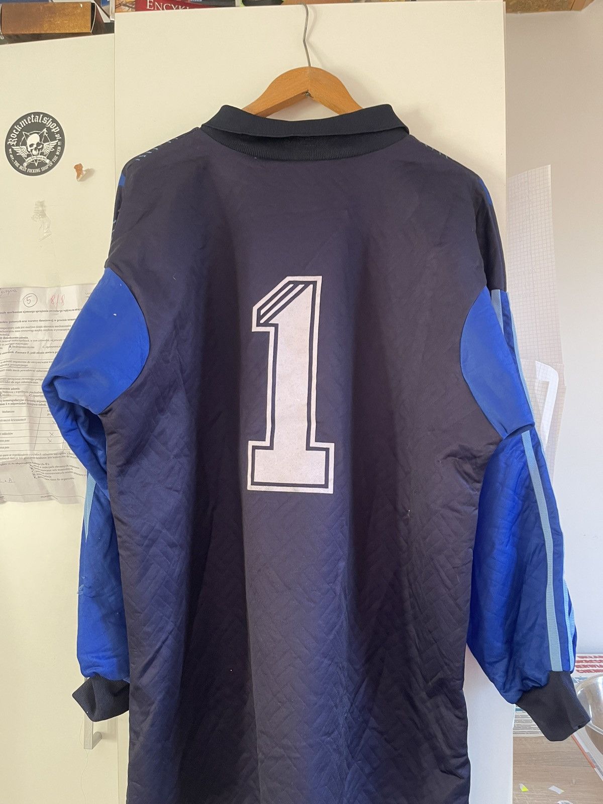 Adidas VINTAGE GOALKEEPER FOOTBAL SHIRT OLIVER KHAN NEW WITH TAG Size US L / EU 52-54 / 3 - 9 Thumbnail
