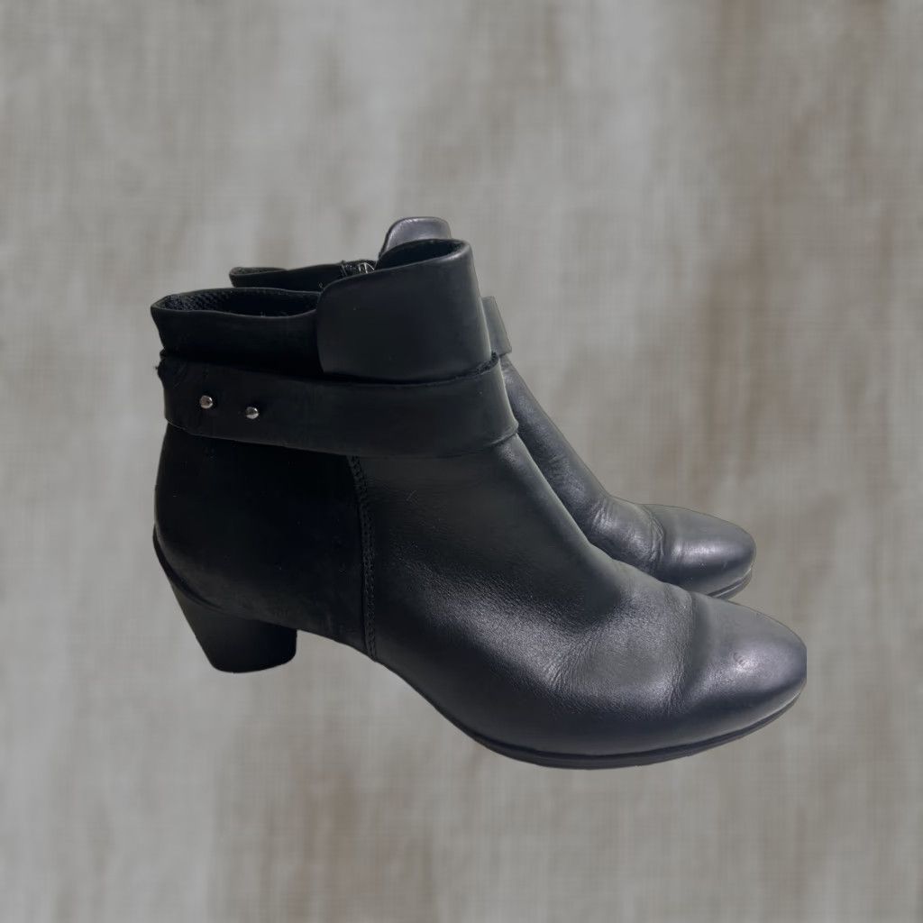 Ecco ECCO Sculptured 45 Leather Closed Ankle Zipper Boots Black Bootie Women's EU 37 US 6 Leather Zipper Bootie Heel Cone Solid Ankle Boots Size US 6 / IT 36 - 1 Thumbnail