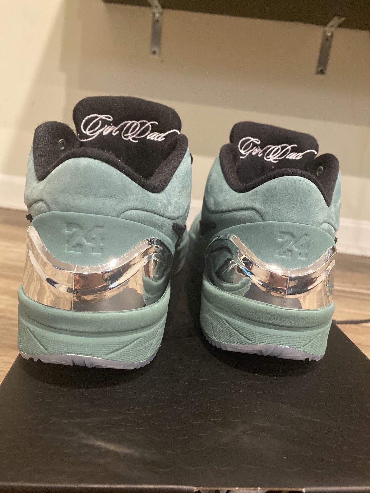 Nike Kobe Girl Dads Size US 7.5 / EU 40-41 - 5 Thumbnail