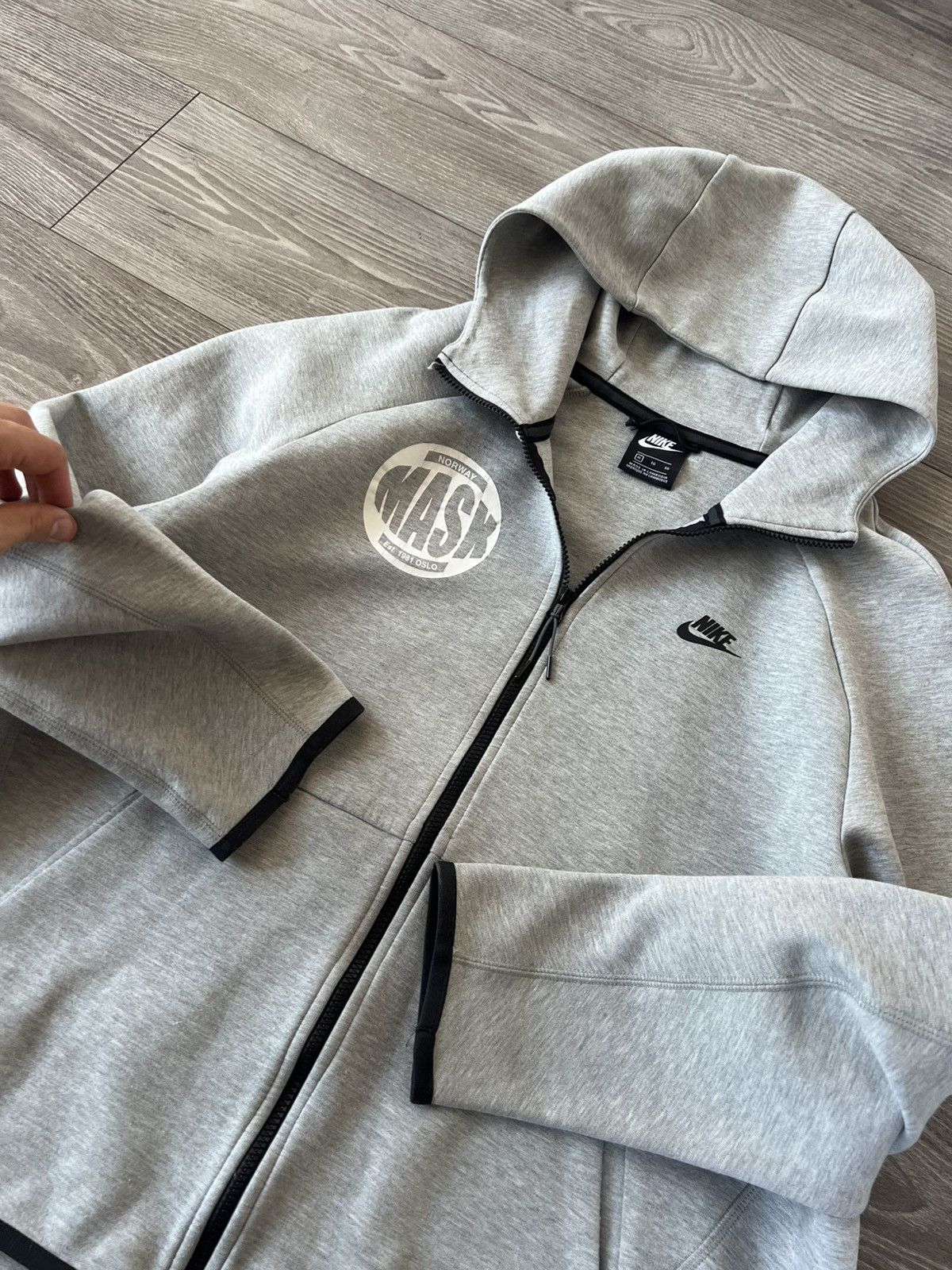 Designer × Nike ‼️Nike Tech Fleece Norway Windrunner Zip Hoodie‼️ Size US XL / EU 56 / 4 - 12 Thumbnail