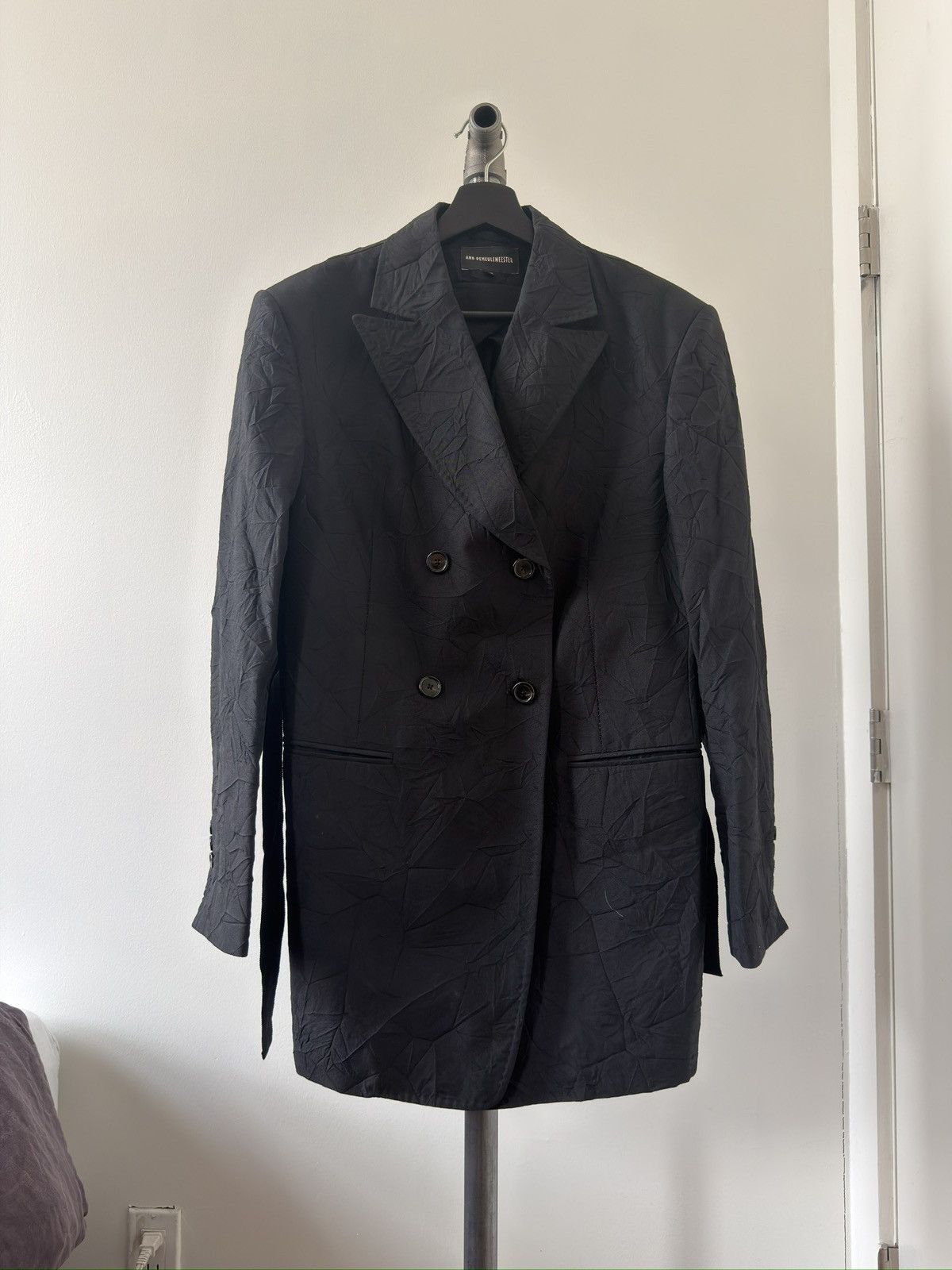 Ann Demeulemeester SS18 Double-Breasted Permanently Wrinkled Blazer Size US S / EU 44-46 / 1 - 1 Thumbnail
