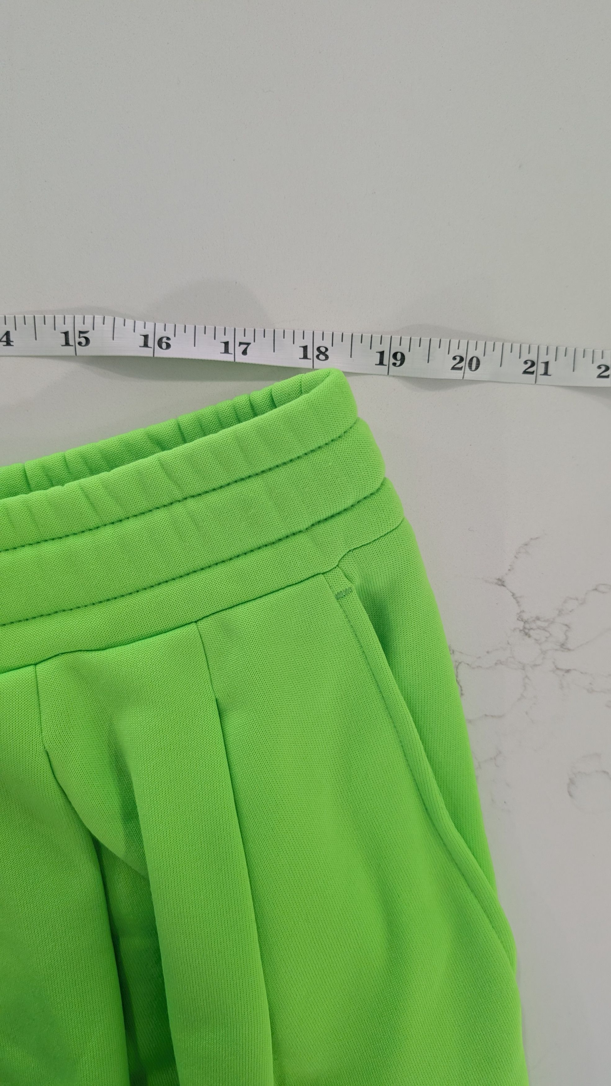 Dolce & Gabbana DOLCE & GABBANA Neon Green Cargo Jogger Pants Size US 40 / EU 56 - 11 Thumbnail