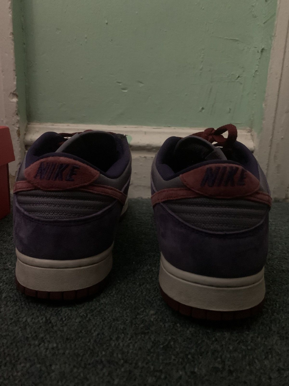 Nike Nike Dunk Low Plum / Ugly Duckling Size 9 Size US 9 / EU 42 - 9 Thumbnail