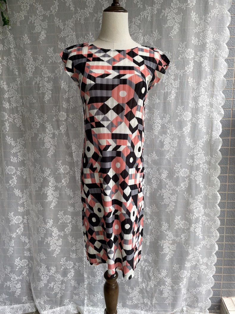 Issey Miyake Issey Miyake size:3 Black and pink geometric mixed-color d Size M / US 6-8 / IT 42-44 - 4 Thumbnail