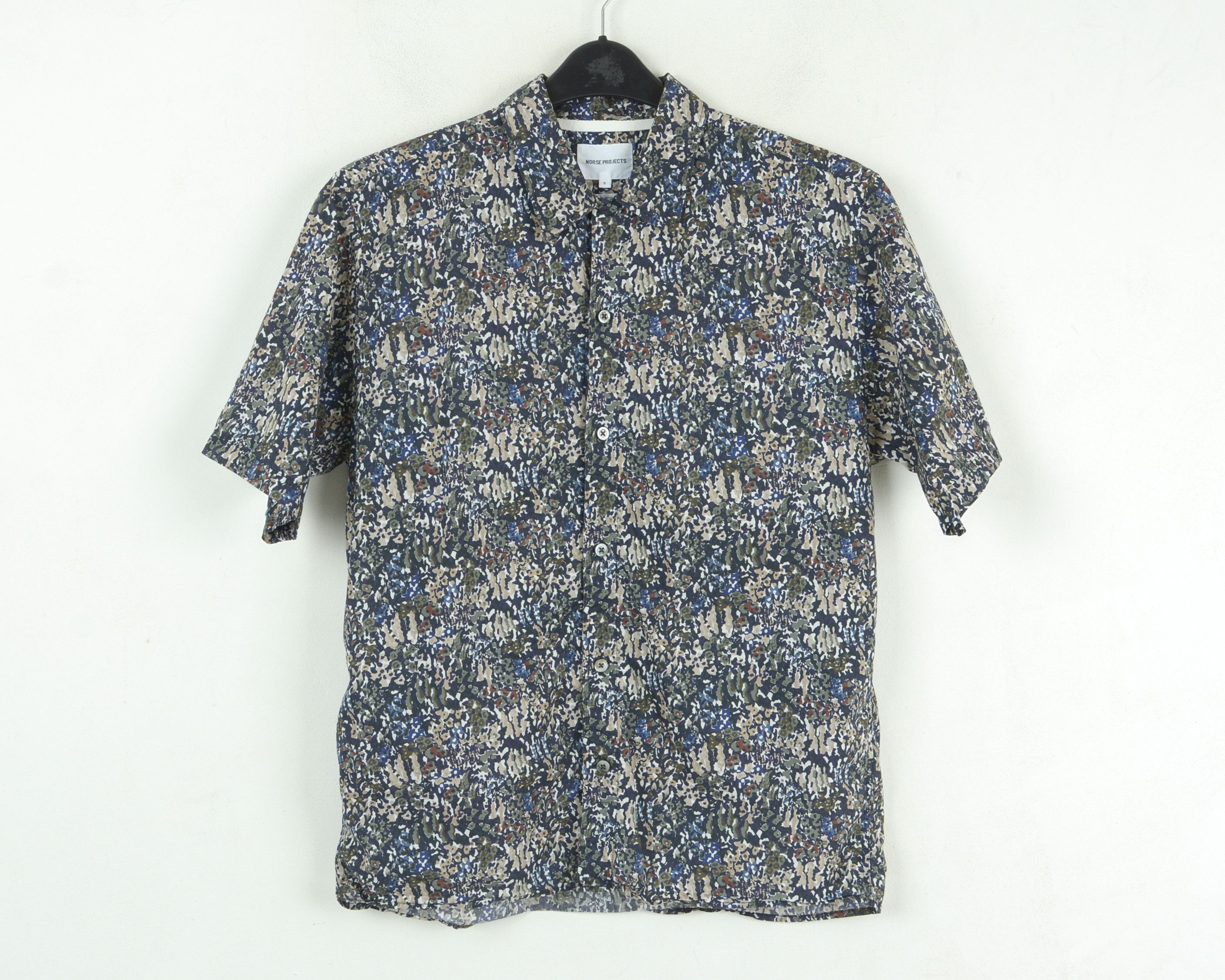 Liberty Carsten Shirt Mens S Ivy Green Liberty Print Short Sleeve Size US S / EU 44-46 / 1 - 1 Thumbnail