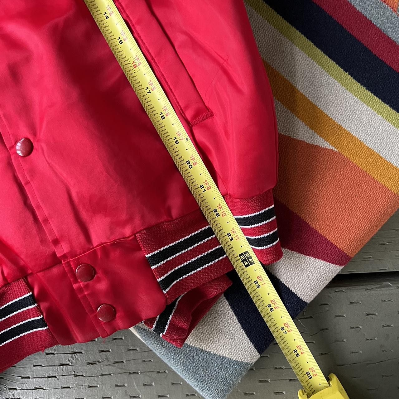 Chalk Line VTG 80s NBA CHICAGO BULLS CHALK LINE SATIN BOMBER JACKET Size US S / EU 44-46 / 1 - 7 Thumbnail