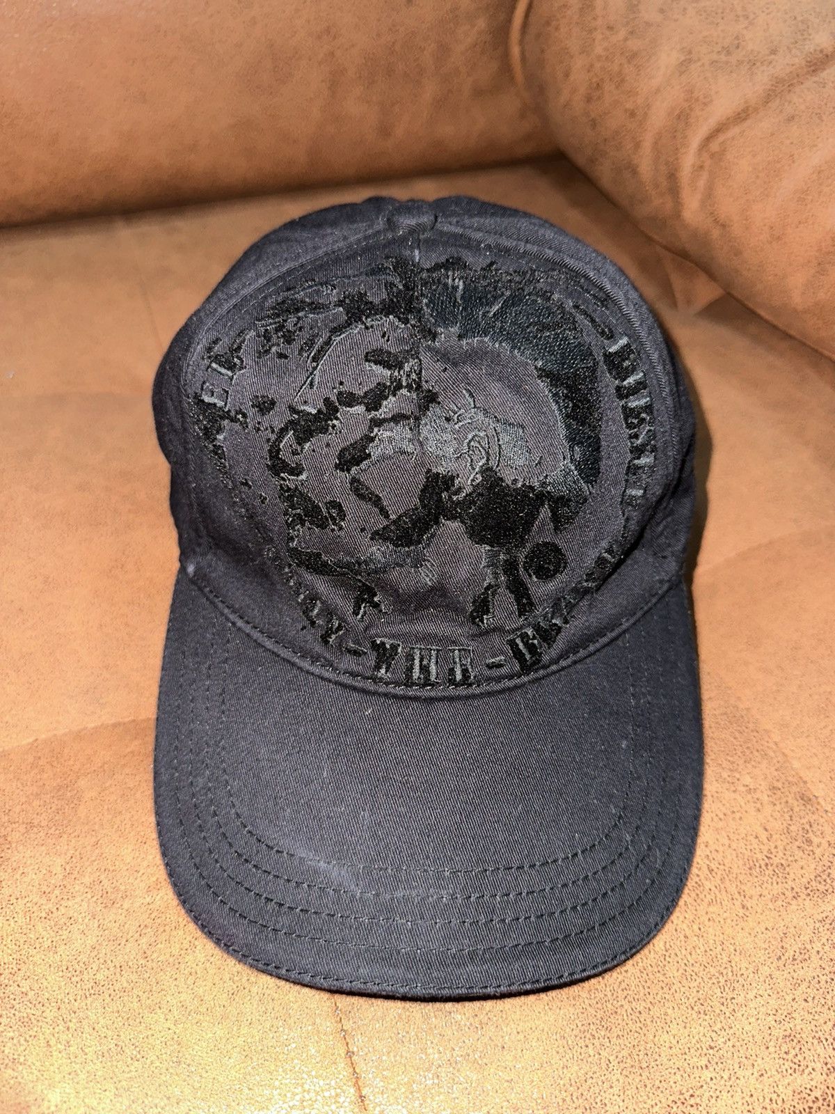 Diesel Diesel Black Velvet Hat Size ONE SIZE - 2 Thumbnail