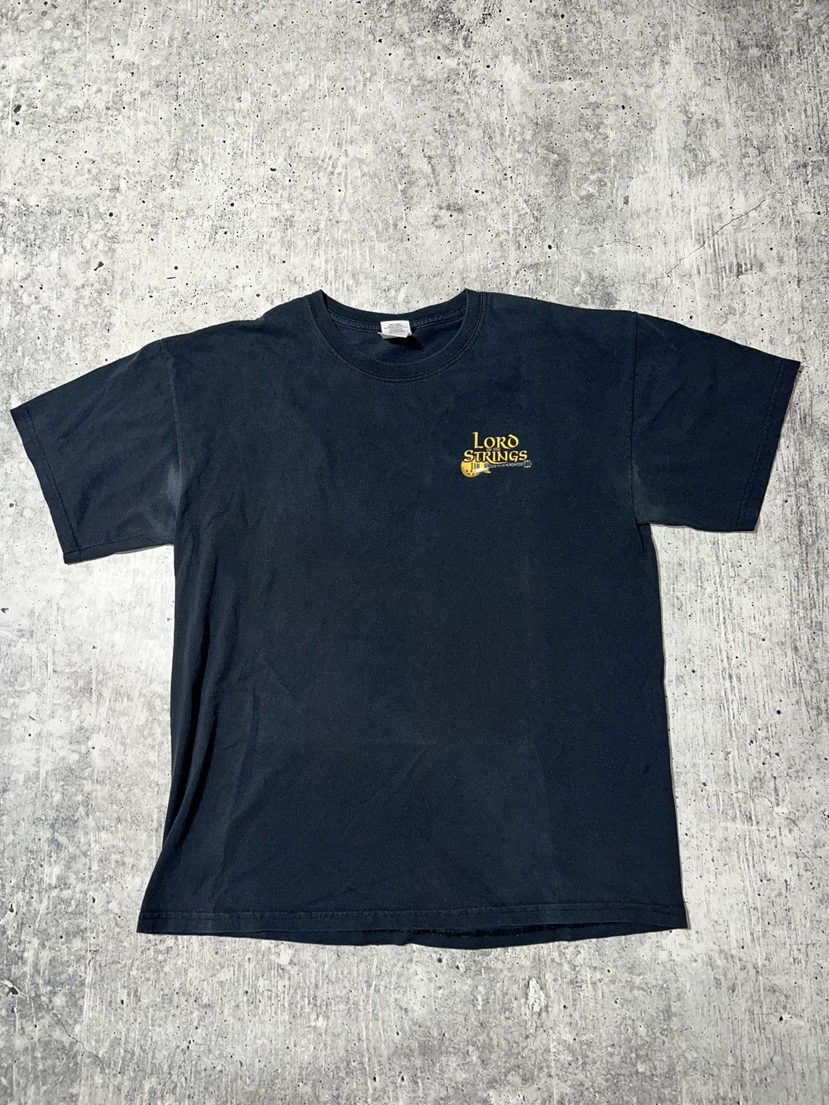 Other Vintage 2008 Lord of the Strings Graphic Tee Size US L / EU 52-54 / 3 - 4 Thumbnail