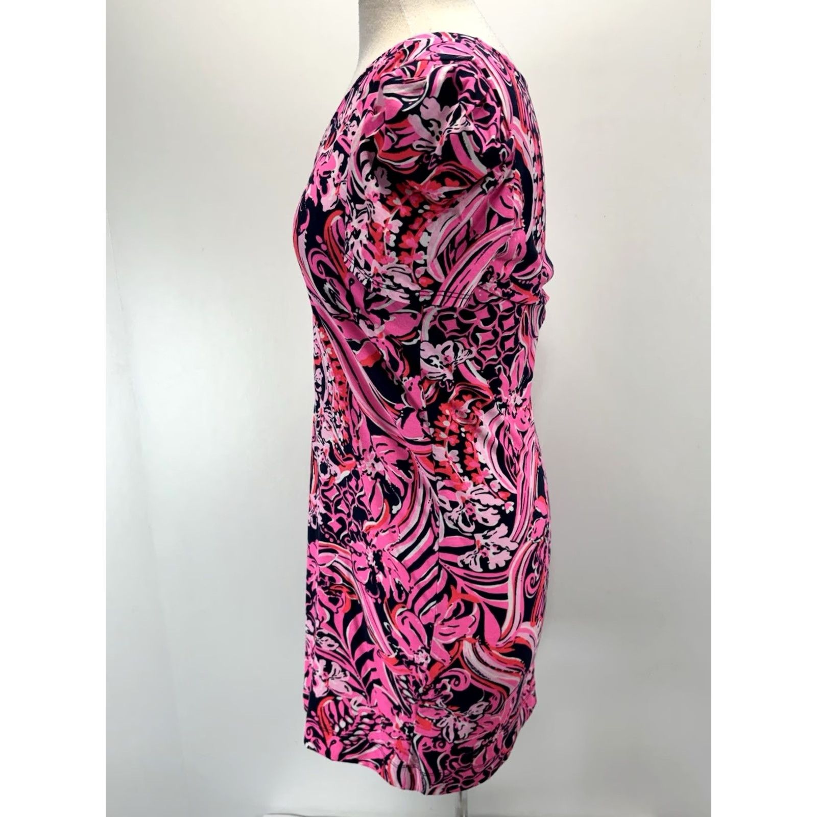 Lilly Pulitzer Lilly Pulitzer Low Tide Navy Fins and Feathers Aleece Dress Women’s S Pima Beach Dress T-Shirt Style Knee Length Multicolor Beach Theme Women's S Size S / US 4 / IT 40 - 2 Thumbnail