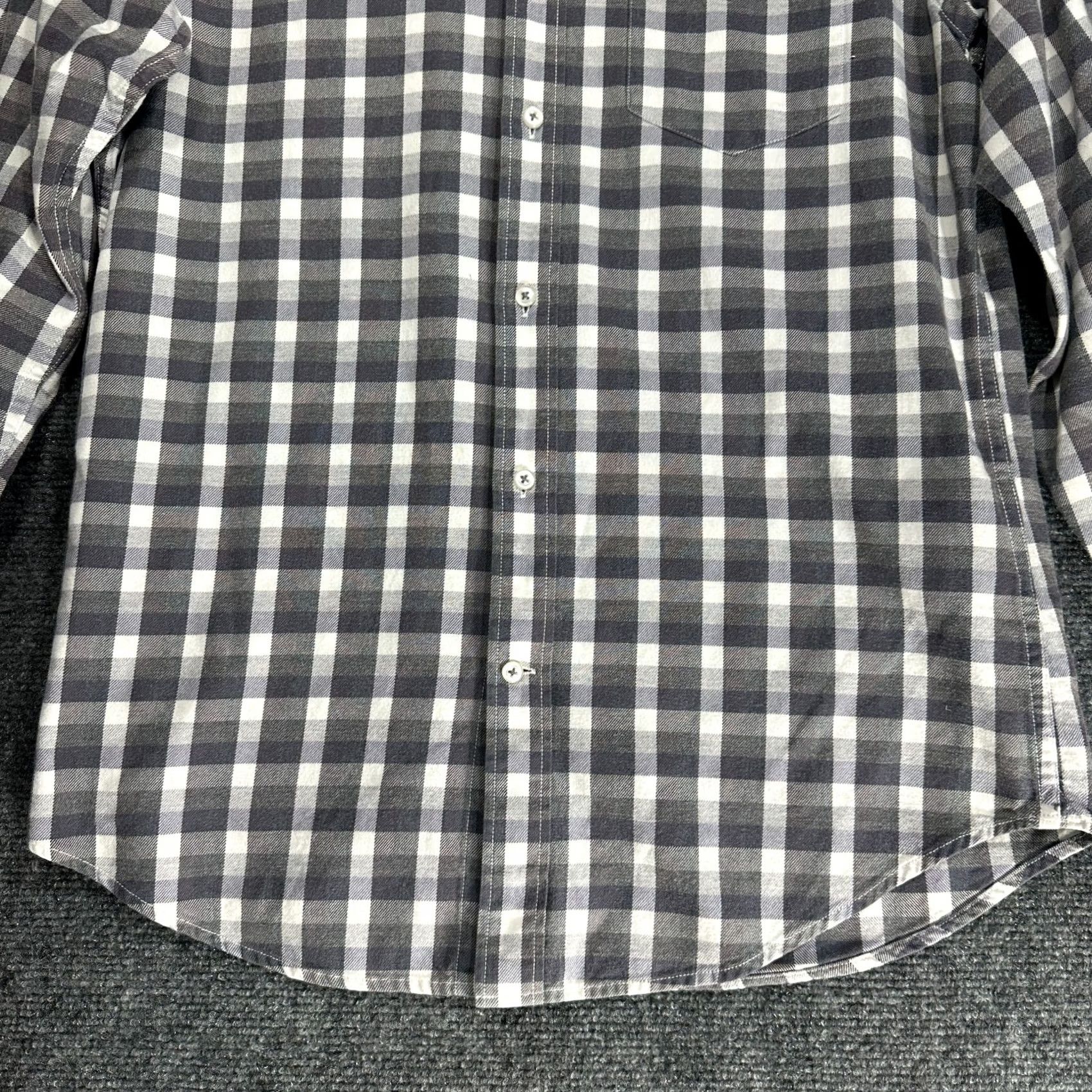 Banana Republic Banana Republic Shirt Mens S Luxe Flannel Button-Down Cotton Gray Check Slim Pocketed Size US S / EU 44-46 / 1 - 2 Thumbnail