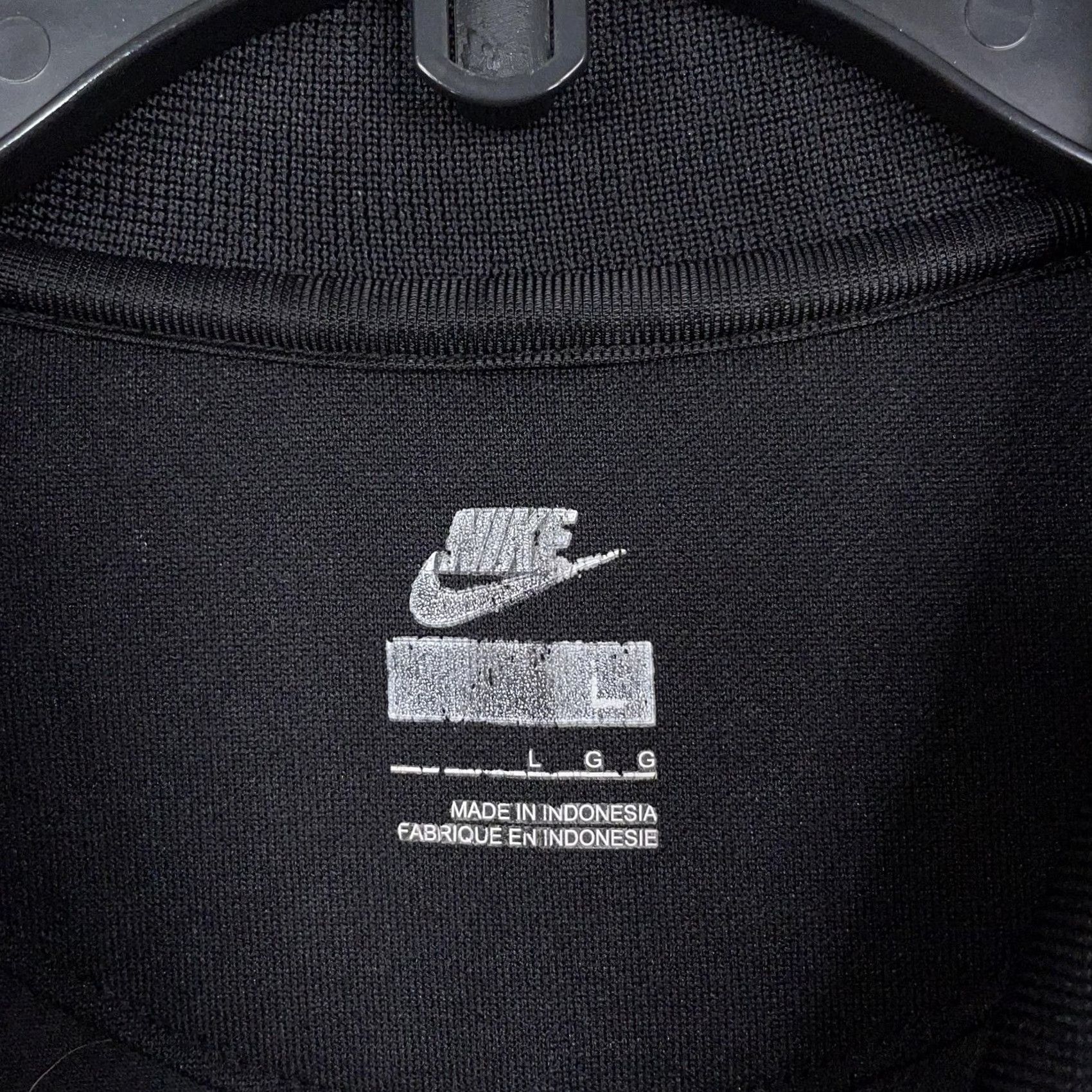 Nike Nike Jacket Track Jacket Mens Large Black White Full Zip Swoosh Striped 90s Athletic Mens Size US L / EU 52-54 / 3 - 4 Thumbnail