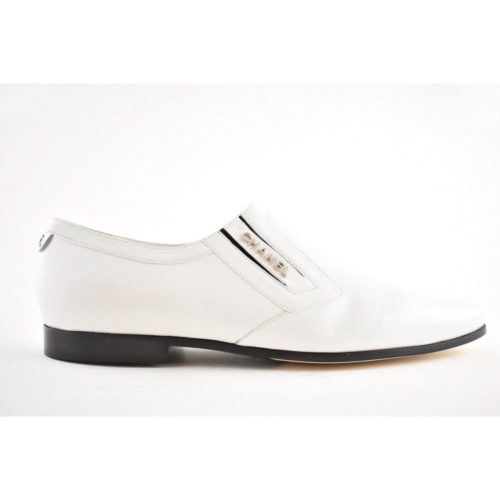 Chanel 18B Crumpled Calf CC Slide Slip On Loafer Moccasin Flat 40.5 Size US 10.5 / IT 40.5 - 1 Thumbnail