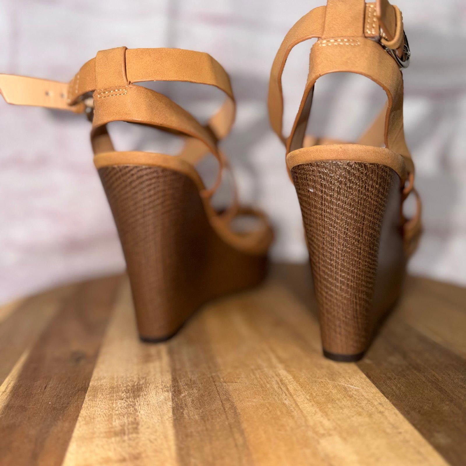 Other Indigo Rd Size 6.5 Tan Strappy Platform Sandals Size US 6.5 / IT 36.5 - 4 Thumbnail