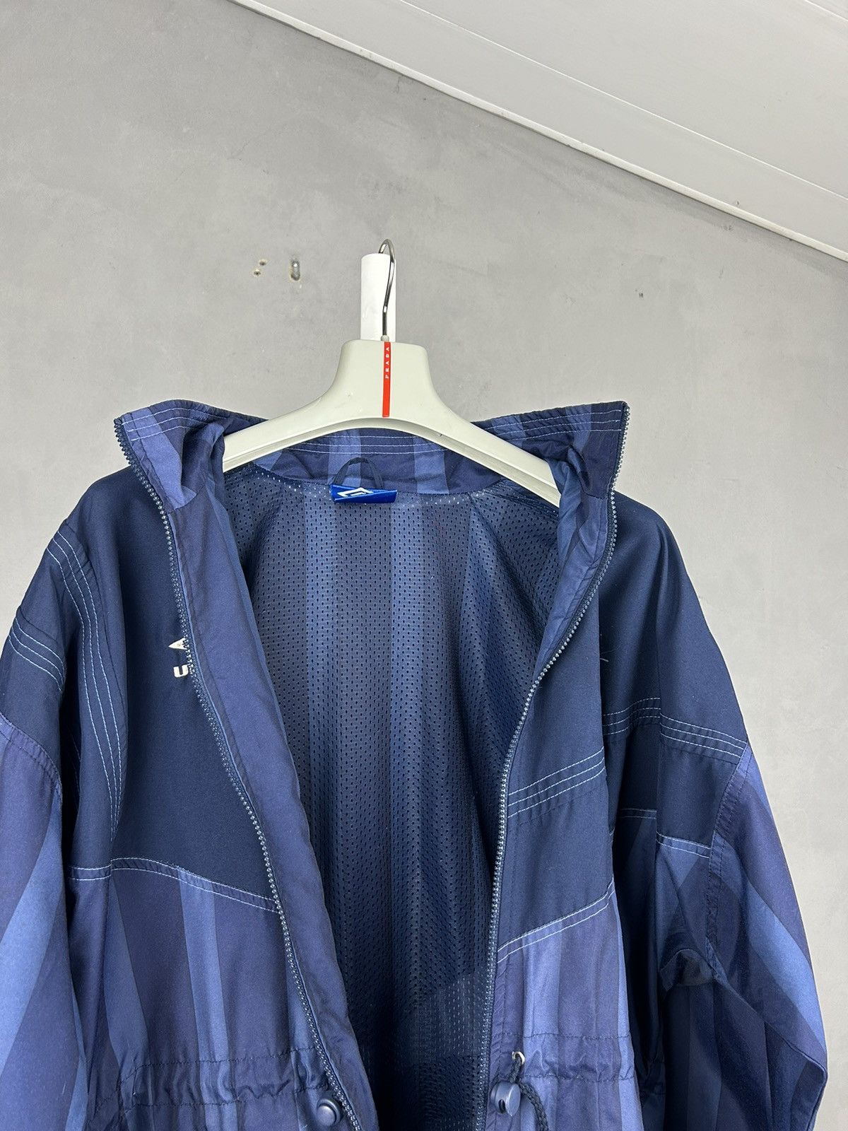 Umbro Vintage Tottenham 1994 Umbro Spurs Training Football Jacket Size US L / EU 52-54 / 3 - 10 Thumbnail