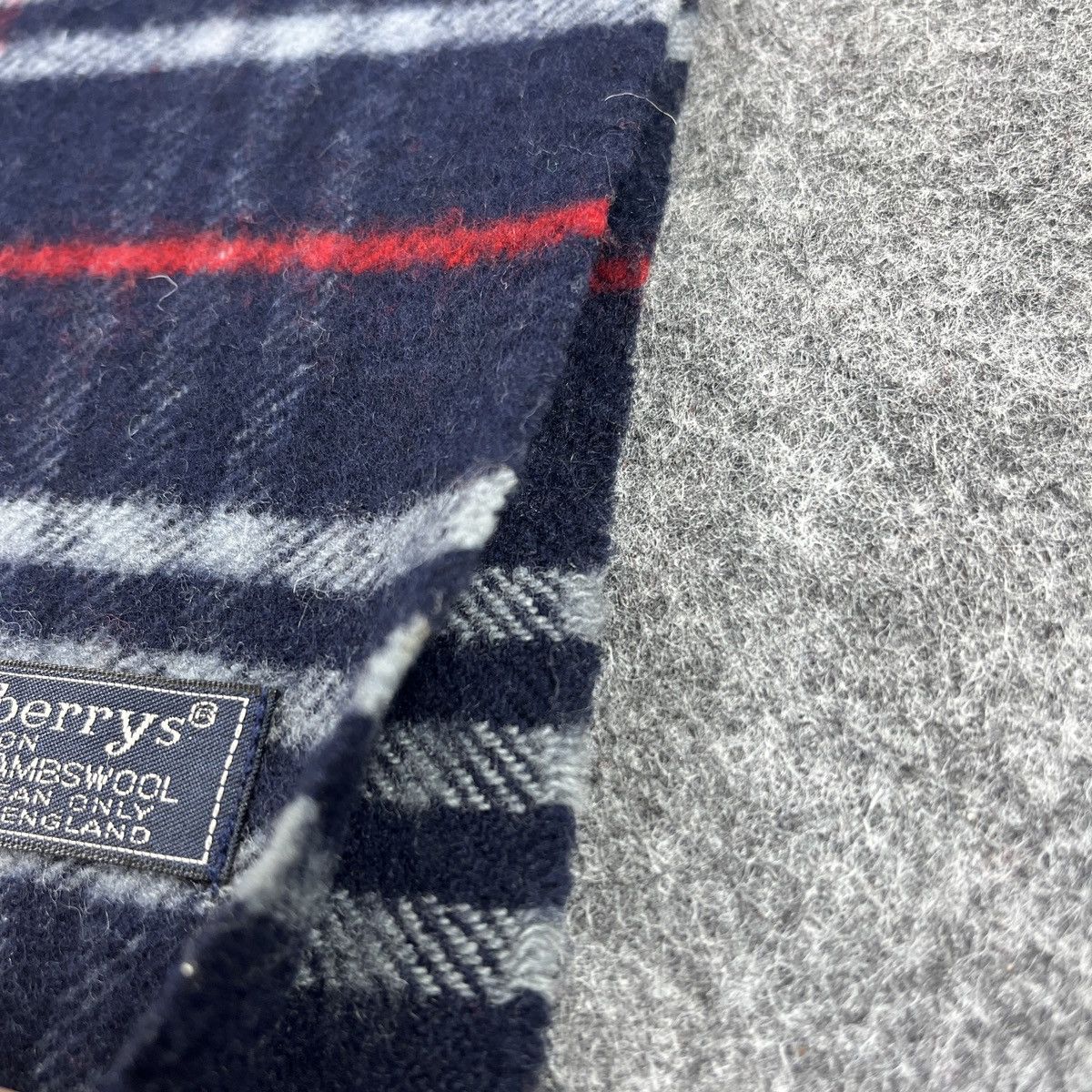 Burberry × Vintage Burberry Scarf / Muffler / Neckwear T011 Size ONE SIZE - 7 Thumbnail