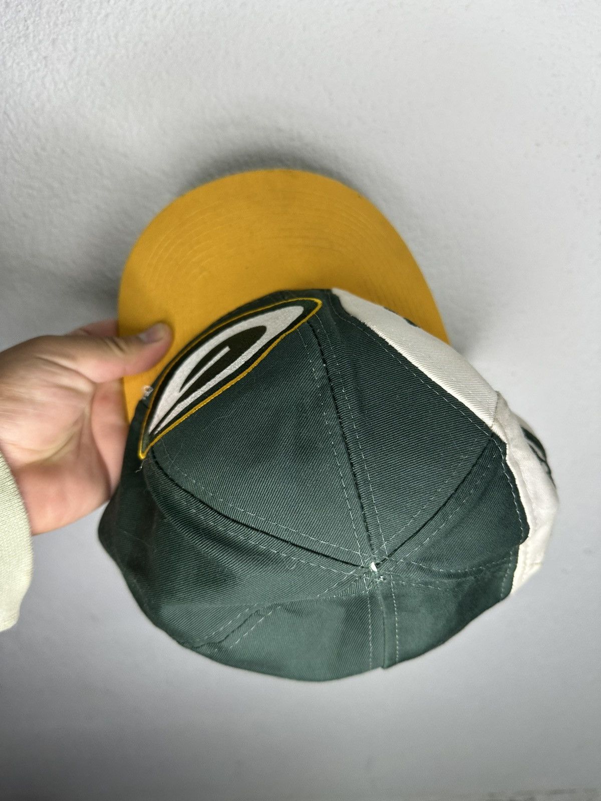 NFL 90s Green Bay Packers, wavy hat Size ONE SIZE - 5 Thumbnail