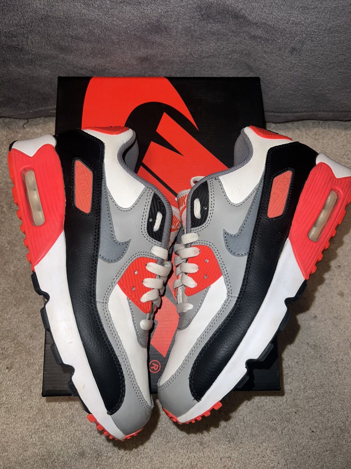 Nike Air Max 90 Size US 7 / EU 40 - 2 Thumbnail