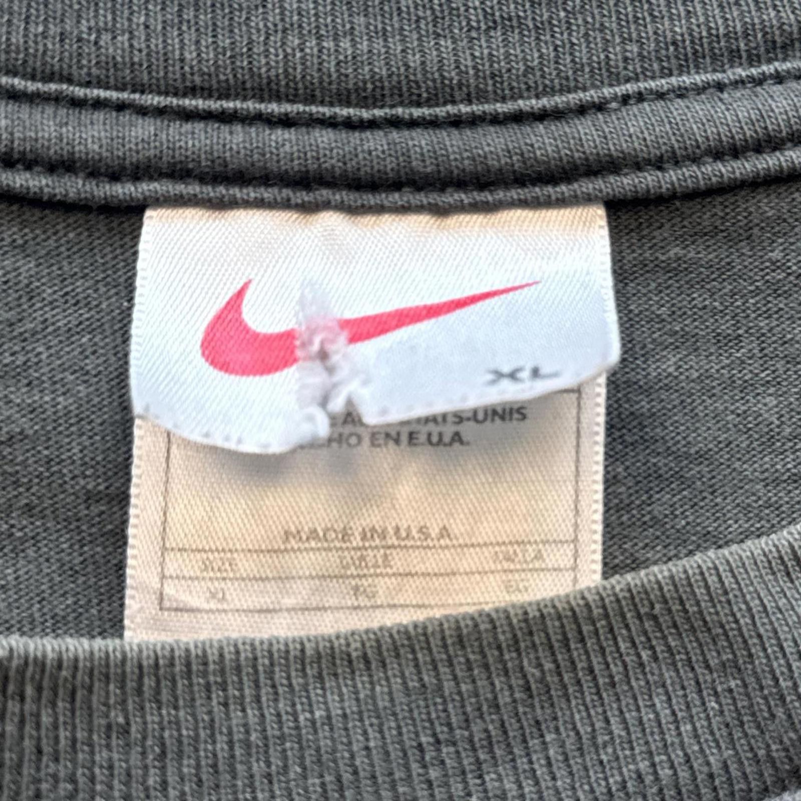 Nike Nike Vintage Faded Y2k Vintage T-shirt Size US XL / EU 56 / 4 - 4 Thumbnail