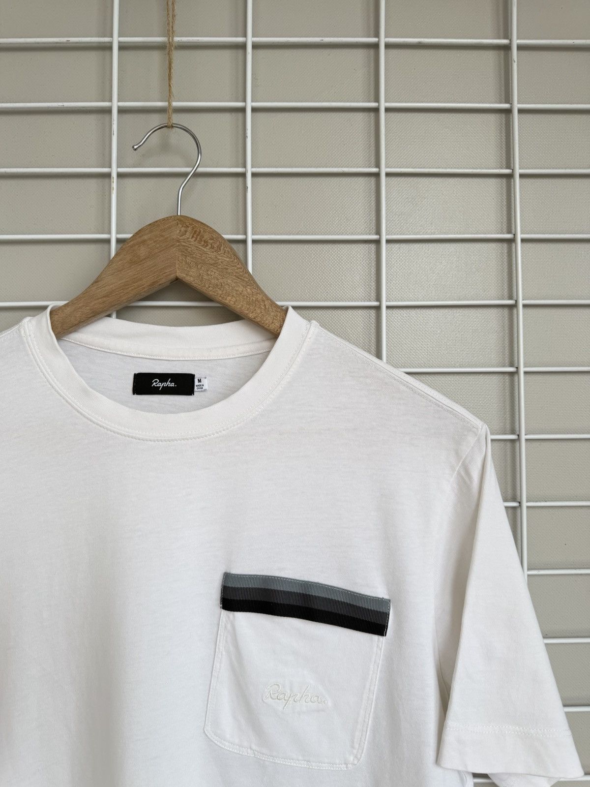 Rapha Rapha Logo Pocket T-Shirt Mens Size M Cotton Short Sleeve Size US M / EU 48-50 / 2 - 6 Thumbnail
