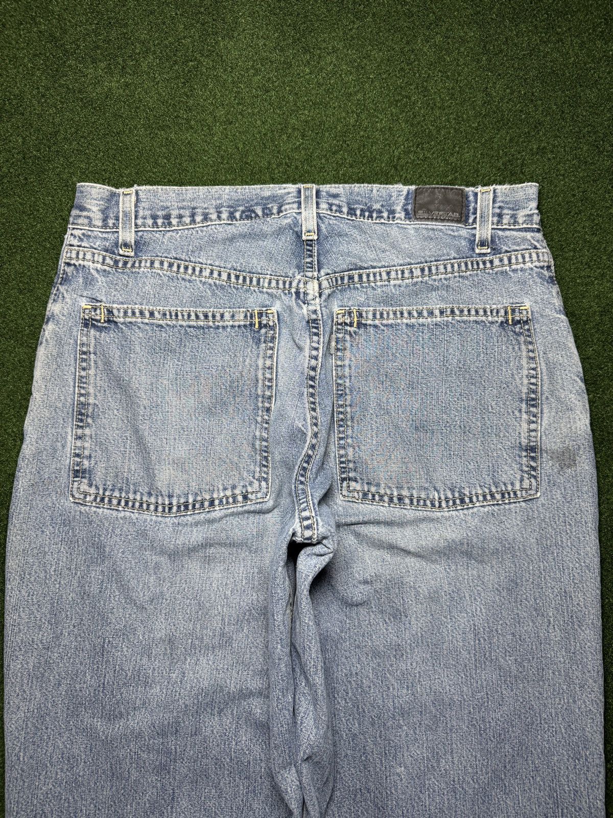 Levi's Vintage Clothing Vintage 90s Silvertab Levi’s Baggy Light Wash 34x30 Jeans Size US 34 / EU 50 - 2 Thumbnail