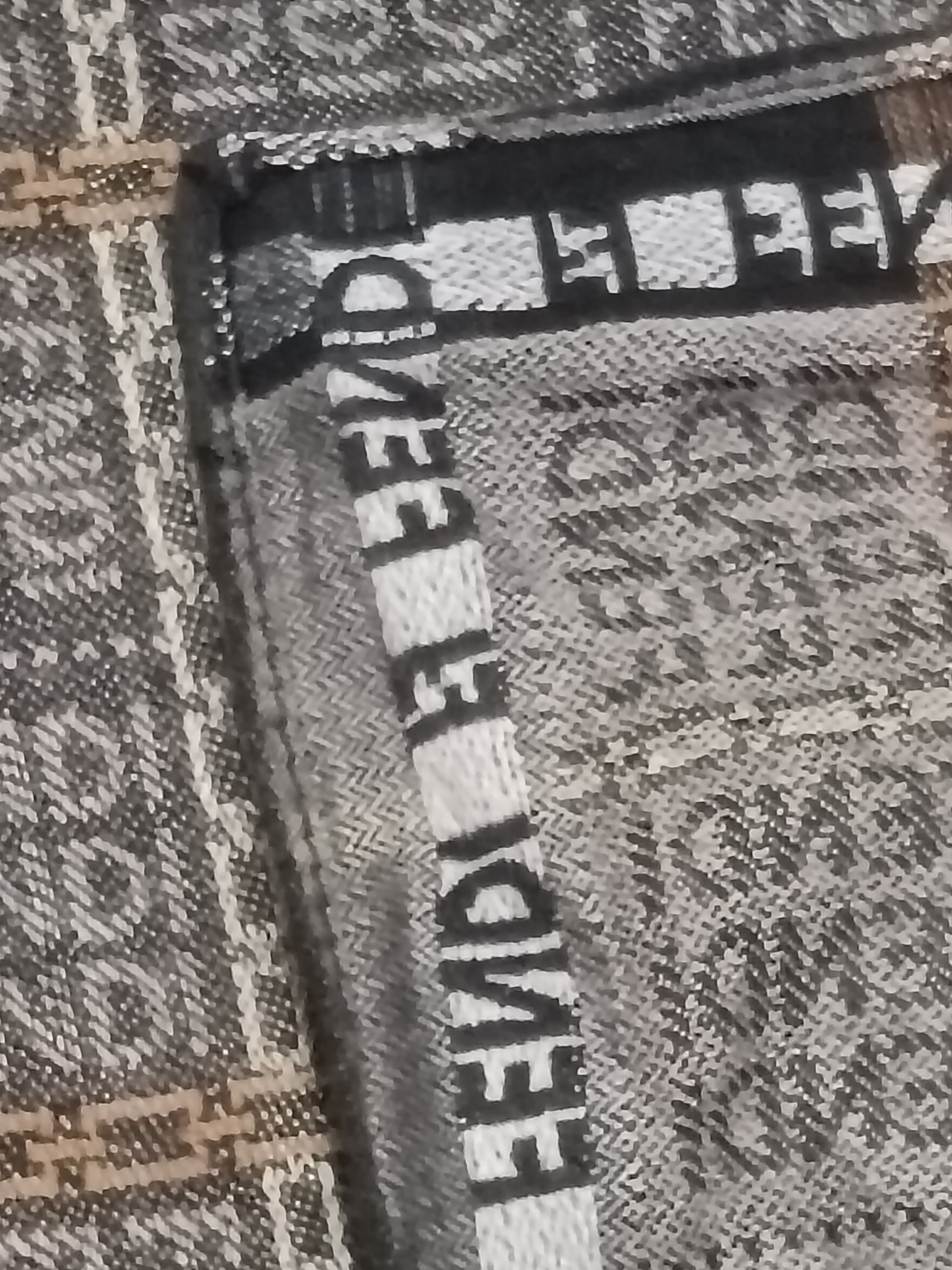 Fendi FENDI HANDKERCHIEF Size ONE SIZE - 2 Thumbnail