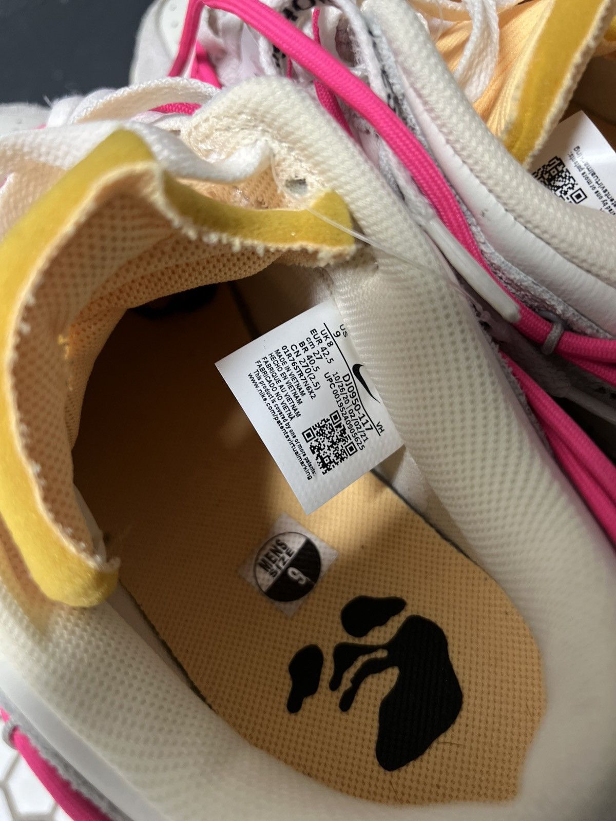 Nike × Off-White Nike Dunk Low Off-White Lot 17 Size US 9 / EU 42 - 9 Thumbnail