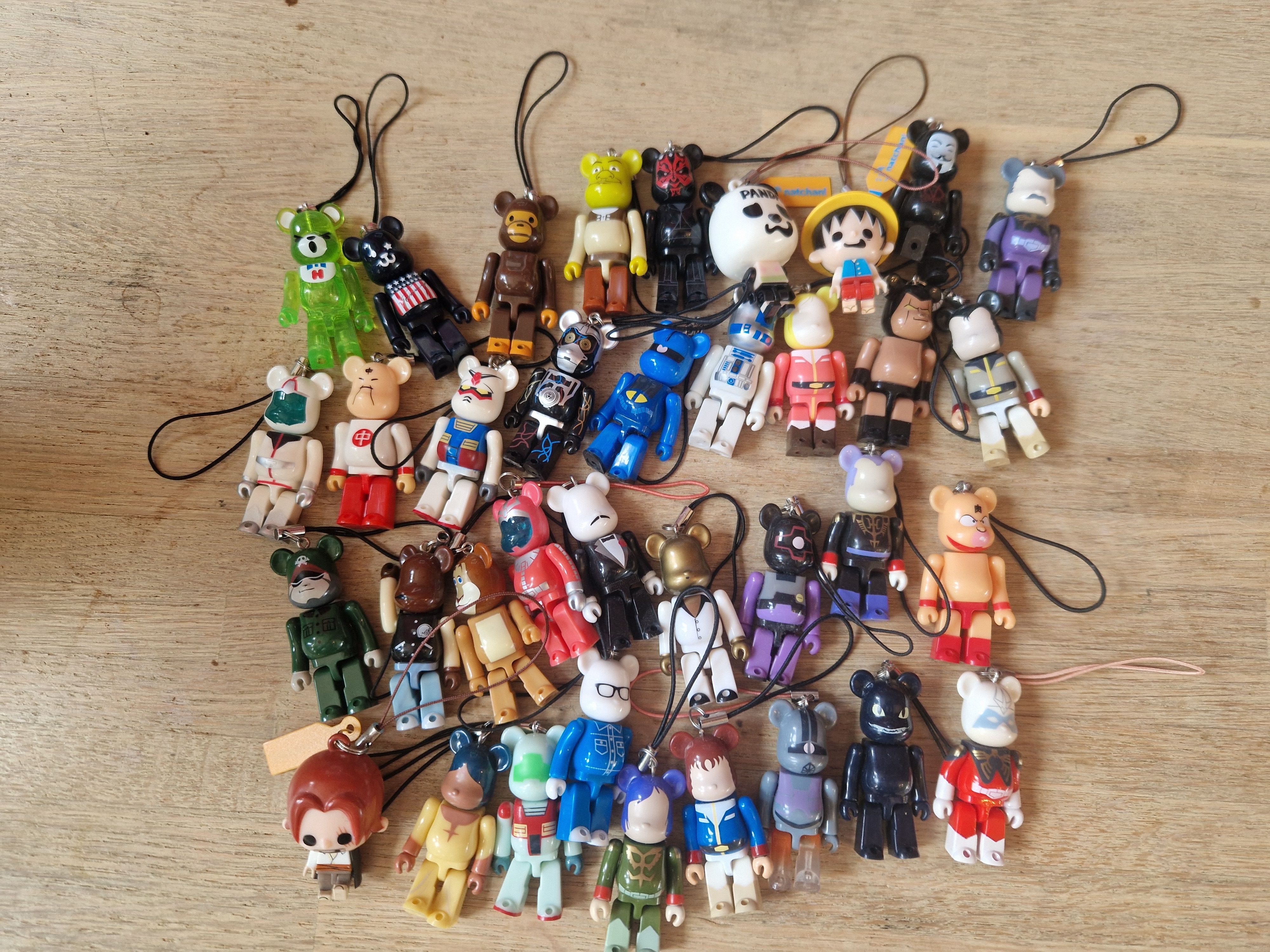 Medicom Toy Bearbrick keychain 32pcs [Bape/Hysteric glamour/Pepsi] Size ONE SIZE - 1 Thumbnail