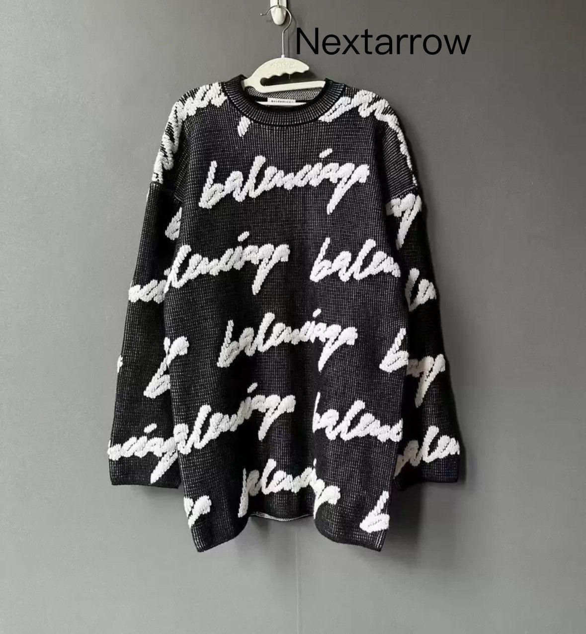 Balenciaga Balenciaga Straw Bullet Curtain Sweater2412-Nextarrow Size US XS / EU 42 / 0 - 1 Thumbnail