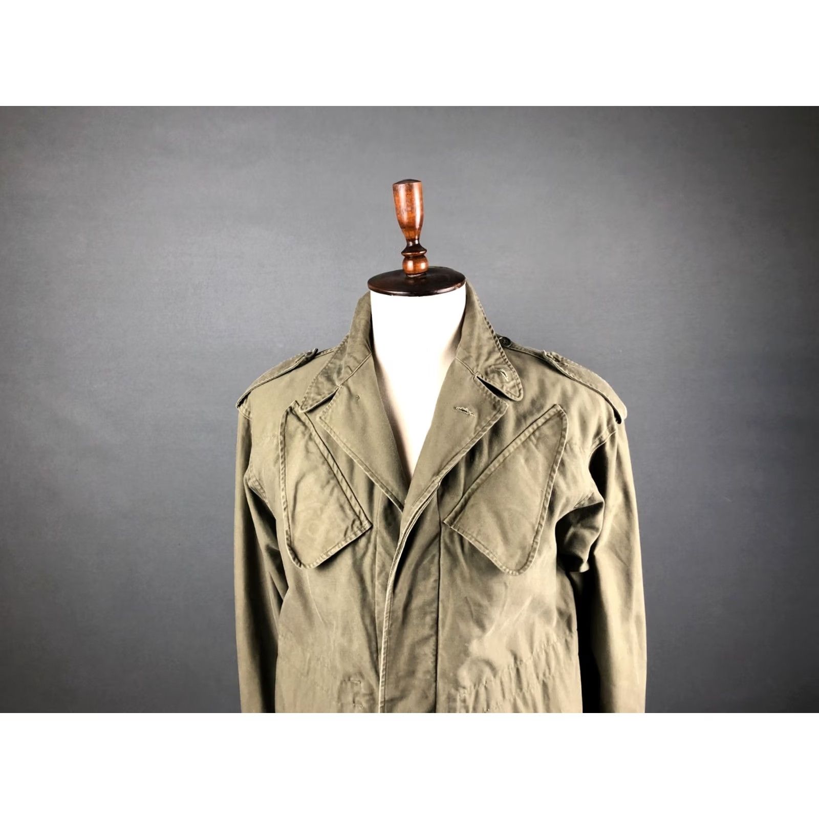 Olive Vintage Navy Military Jacket S Olive Green Cotton Front Pockets Epaulettes Mens Size S/M Vintage Military Jacket Size US S / EU 44-46 / 1 - 6 Thumbnail