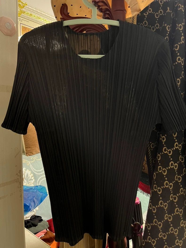 Issey Miyake issey miyake size:2 black top 2505-Nextarrow Size XXS / US 00 / IT 34 - 1 Thumbnail