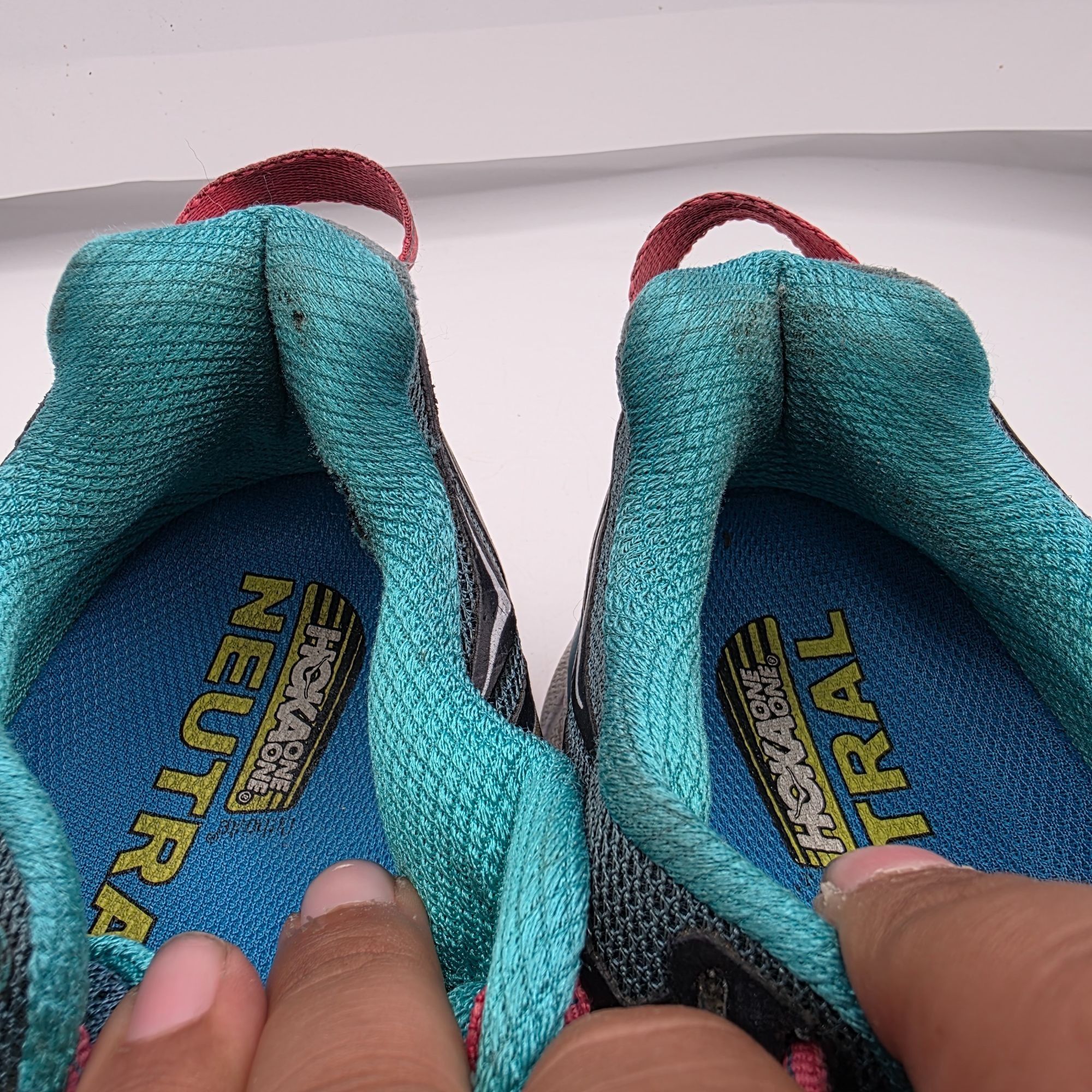 Hoka Hoka One One Clifton 4 Wide Womens Running Shoes Size 7 Gray Size US 7 / IT 37 - 6 Thumbnail