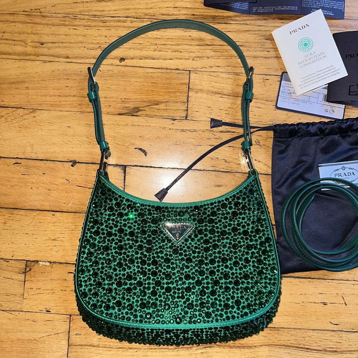 Mini satin cleo w green crystals NWT