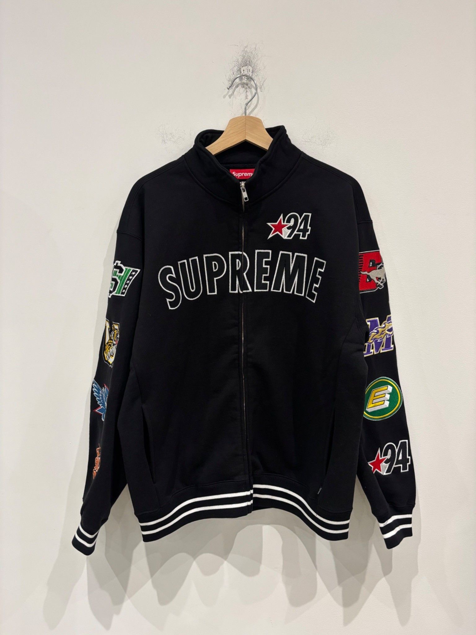 Supreme Supreme Mascots Zip Up Sweatshirt Black Size US M / EU 48-50 / 2 - 1 Thumbnail