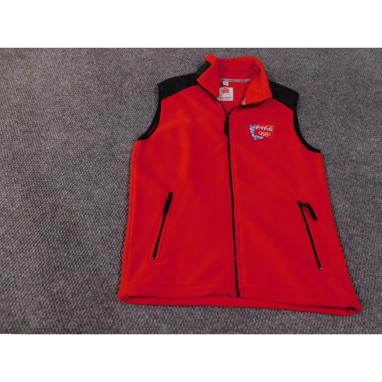Vintage VINTAGE Coca-Cola Vest Mens Small Red Salt Lake 2002 Olympic Fleece Winter Games 90s Size US S / EU 44-46 / 1 - 3 Thumbnail