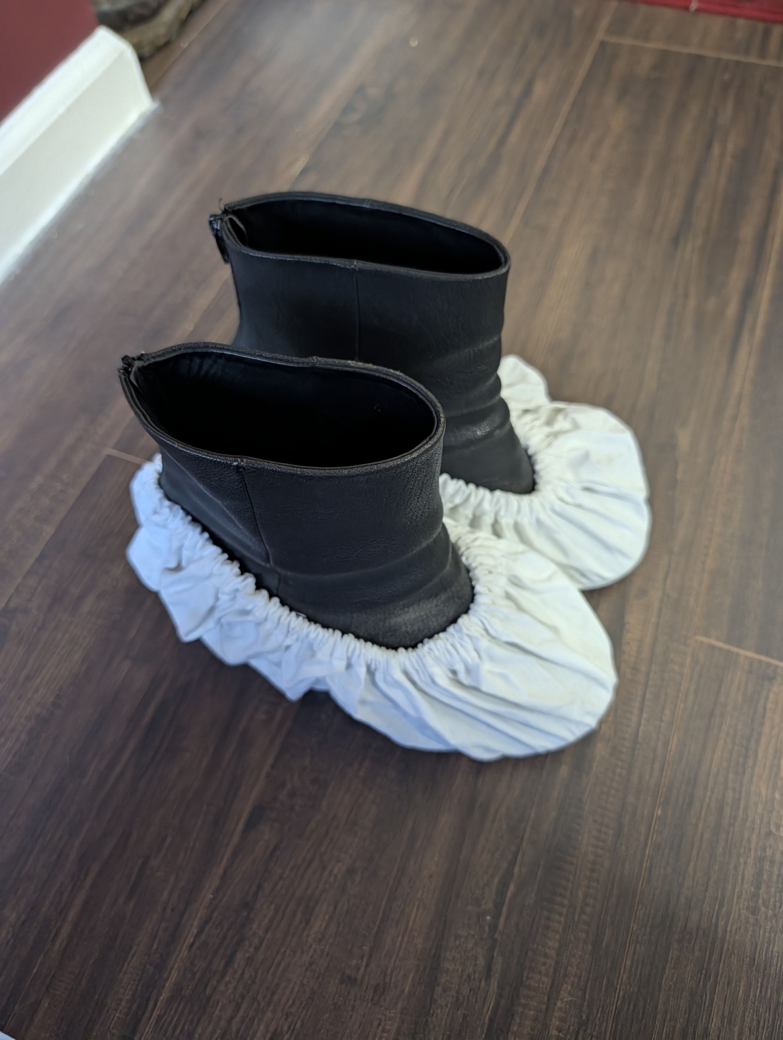 Maison Margiela Shattered mirror heeled black leather zip-up boots 41 Size US 8 / EU 41 - 19 Thumbnail