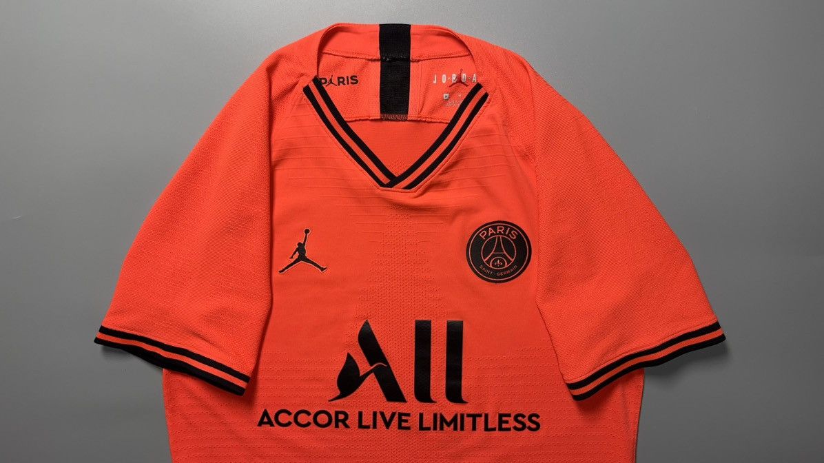 Jordan Brand × Nike × Vintage PSG NIKE 2019/2020 FOOTBALL SOCCER AWAY JERSEY #7 MBAPPE Size US M / EU 48-50 / 2 - 3 Thumbnail