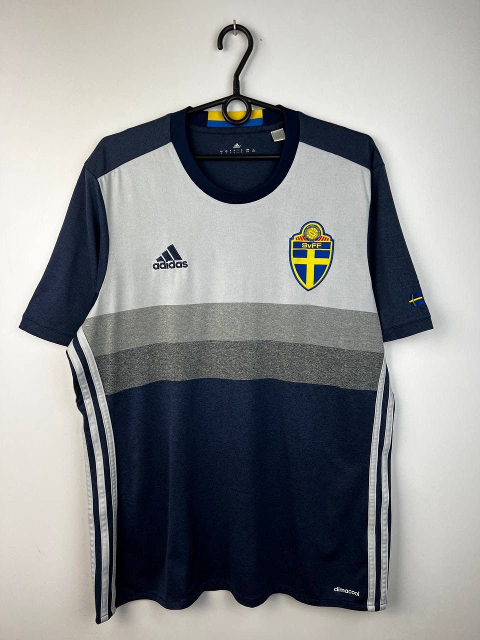 Vintage Sweden SvFF Adidas Jersey t-shirts size L Size US L / EU 52-54 / 3 - 1 Thumbnail