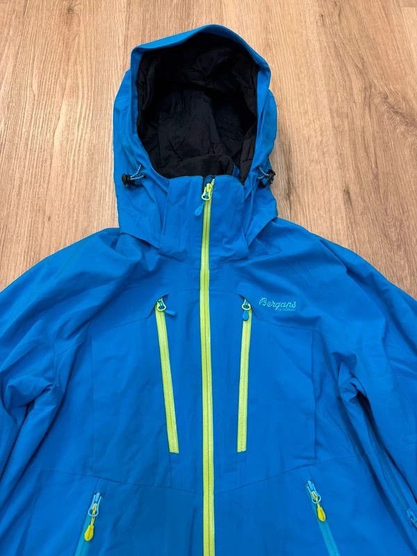 Bergans Bergans 1130 Trolltind Jkt Jacket Ski Recco Dermizax size M Size US M / EU 48-50 / 2 - 4 Thumbnail