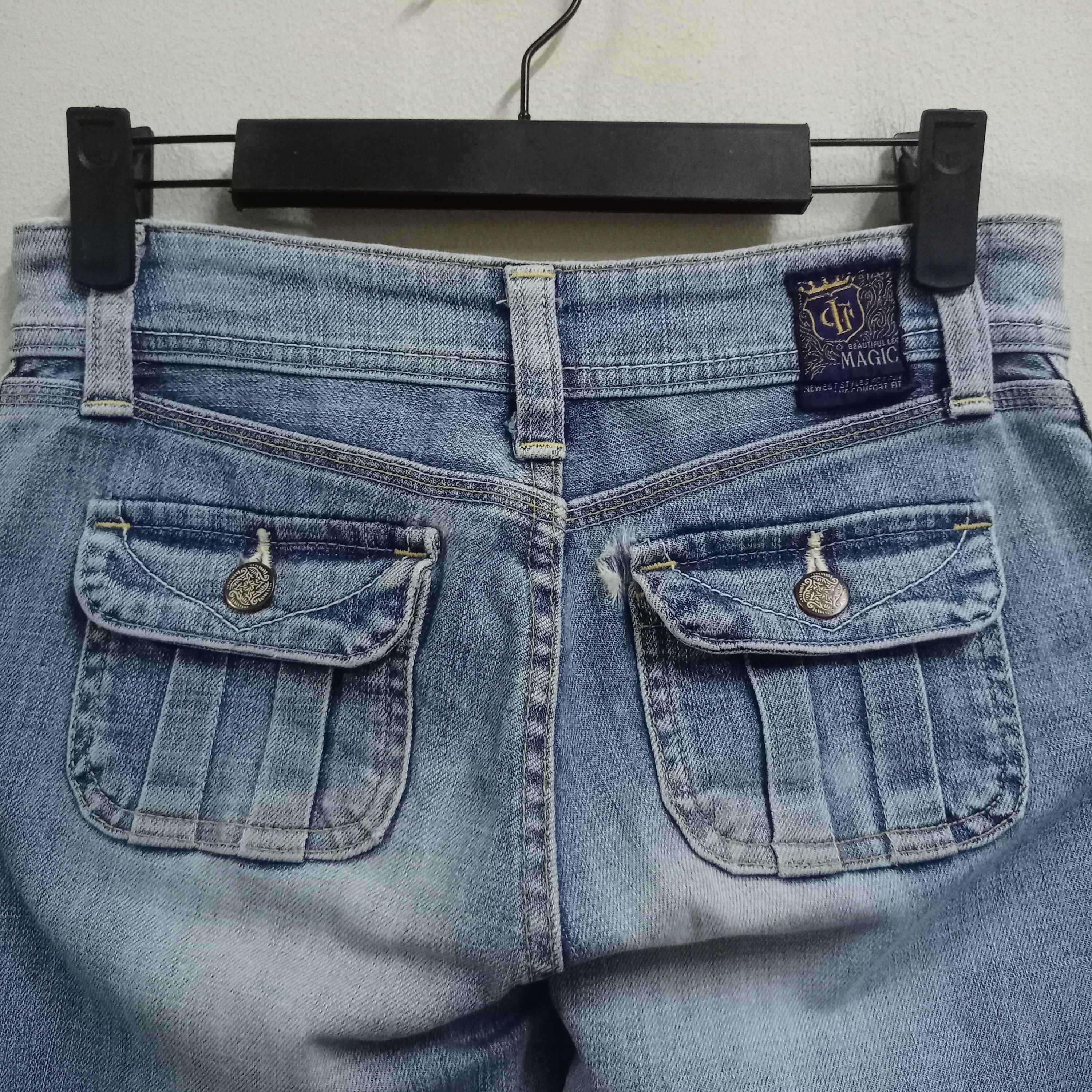 Japanese Brand Vintage Japanese Brand Flare Denim Bush Pants Size 28" / US 6 / IT 42 - 7 Thumbnail