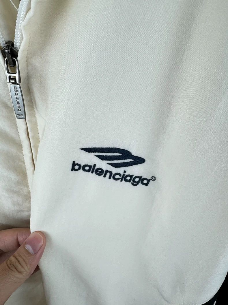 Balenciaga Balenciaga Show Vintage Coach Jacket-2506 Size US S / EU 44-46 / 1 - 7 Thumbnail