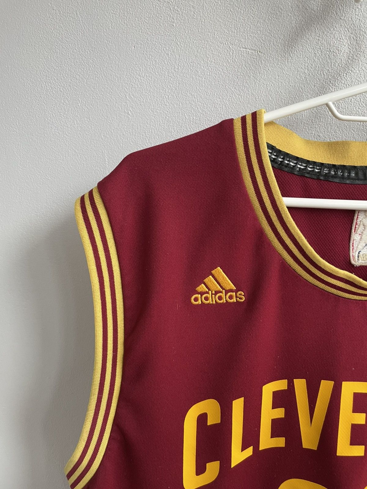 NBA Cleveland Cavaliers Lebron James #23 Jersey Shirt NBA Tee Size US M / EU 48-50 / 2 - 3 Thumbnail