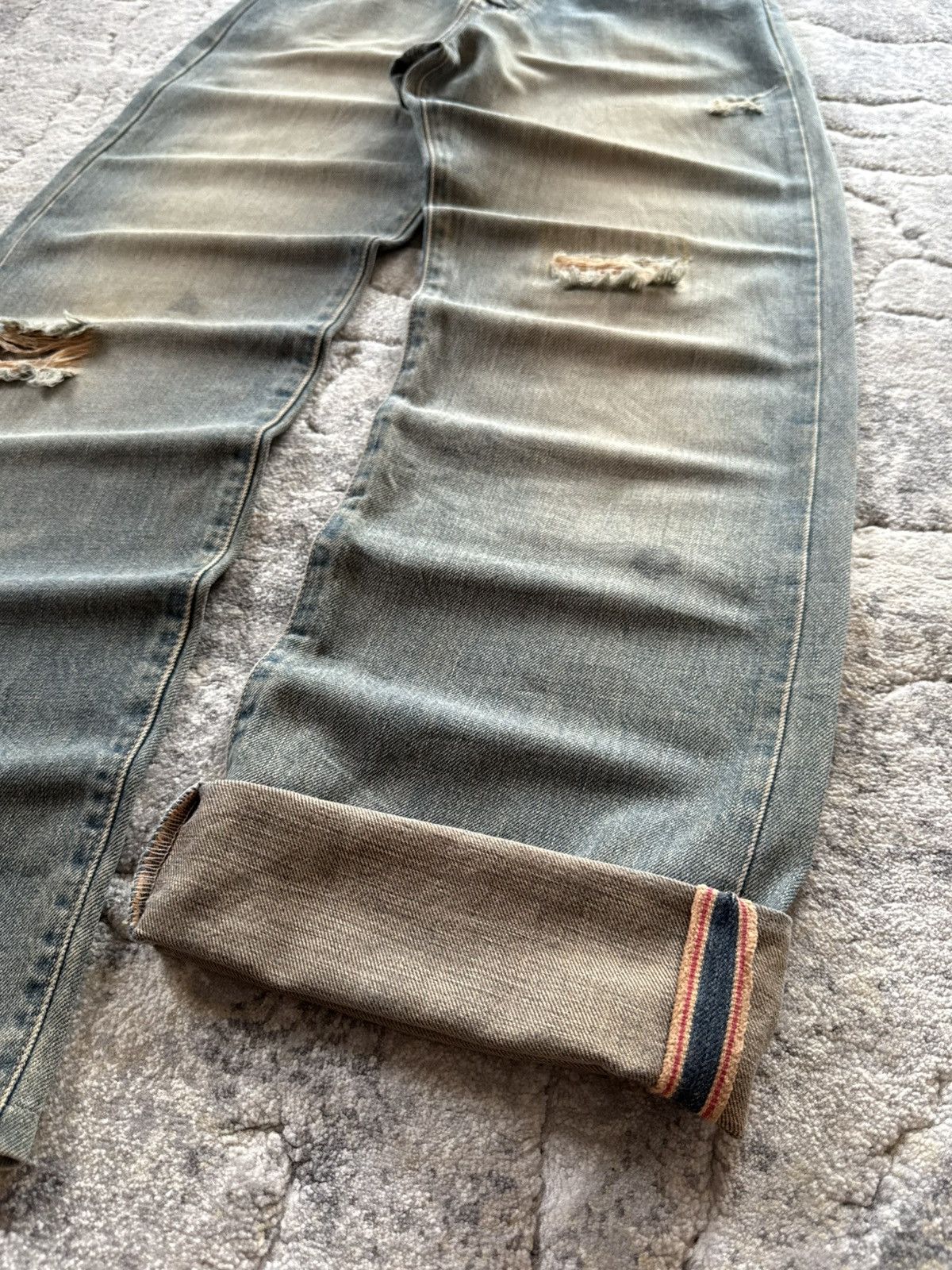 Japanese Brand Vintage Wrangler Mud Wash Distressed Baggy Selvedge Jeans Size US 29 - 3 Thumbnail