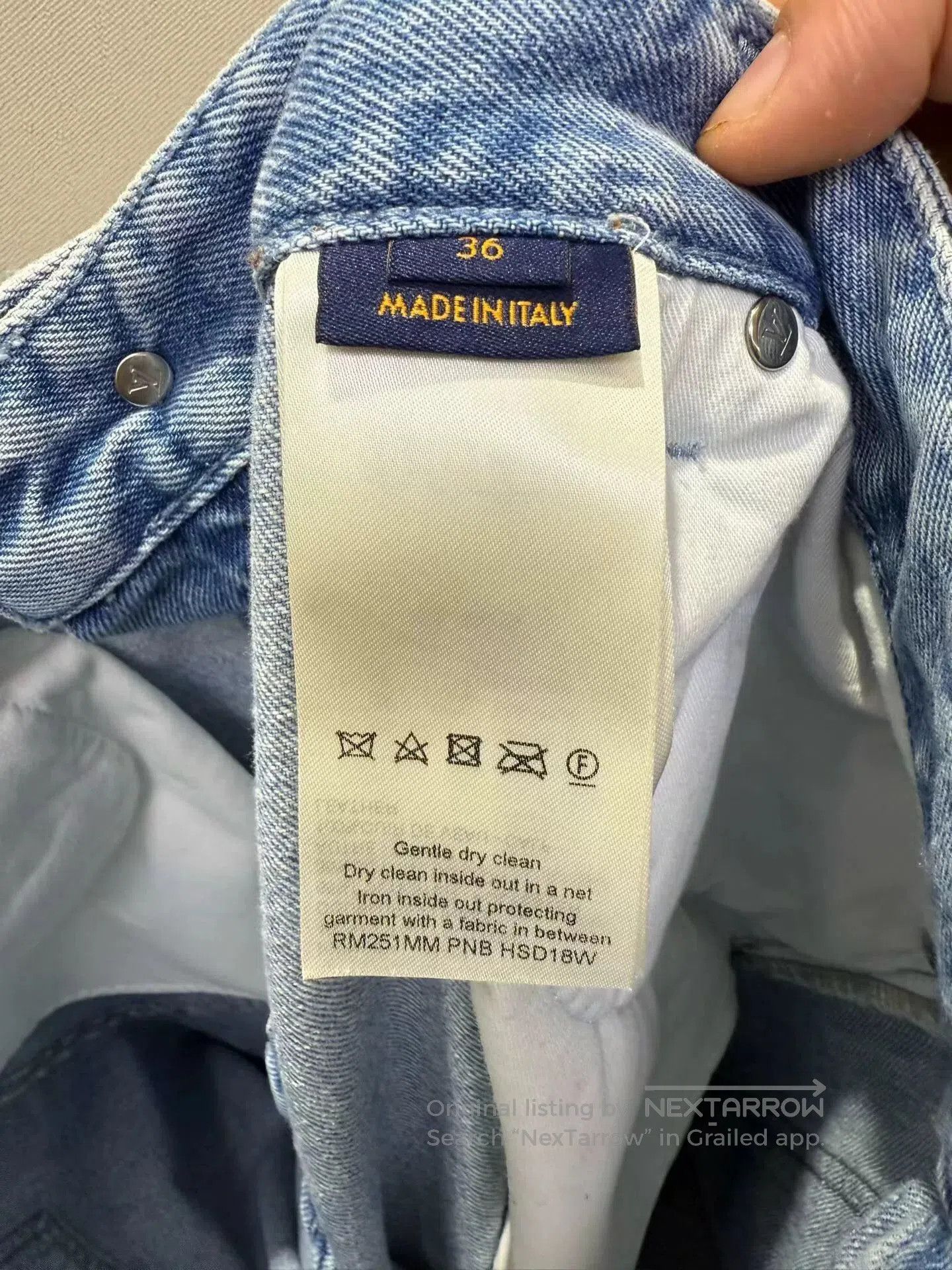 Louis Vuitton louis vuitton blue distressed logo jeans. Size US 36 / EU 52 - 3 Thumbnail