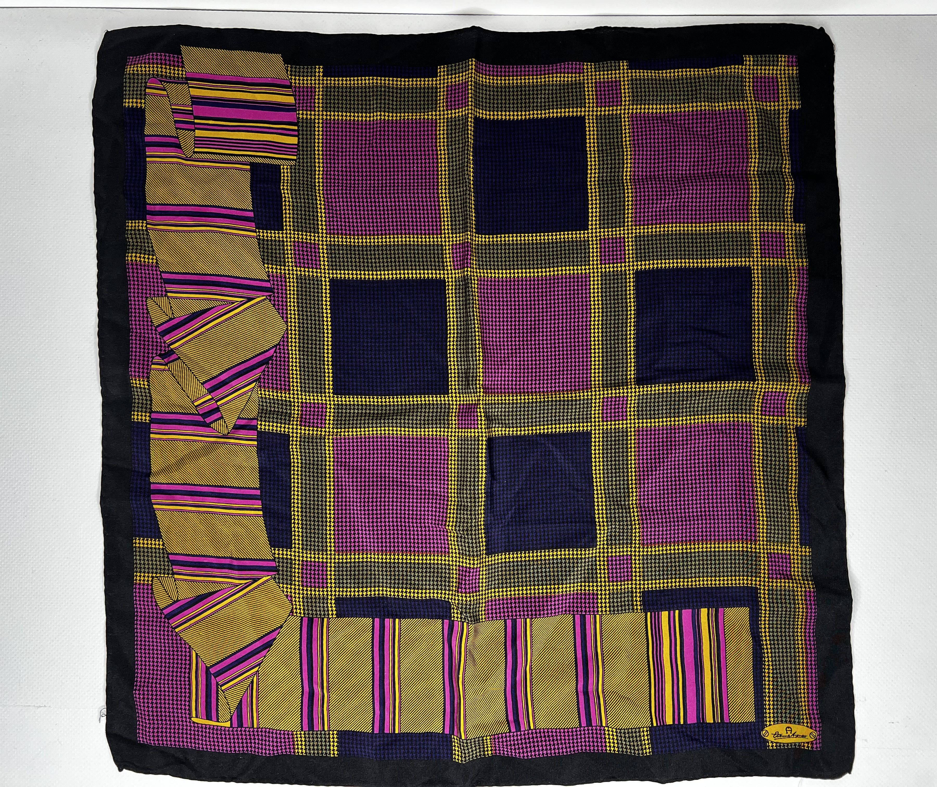 Etienne Aigner ETIENNE AIGNER VINTAGE SCARF SILK 43 X 43 cm Size ONE SIZE - 1 Thumbnail